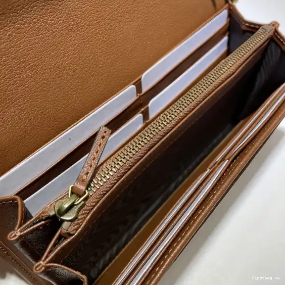 First bag ru bamboo chain Gucci Diana with wallet 0703